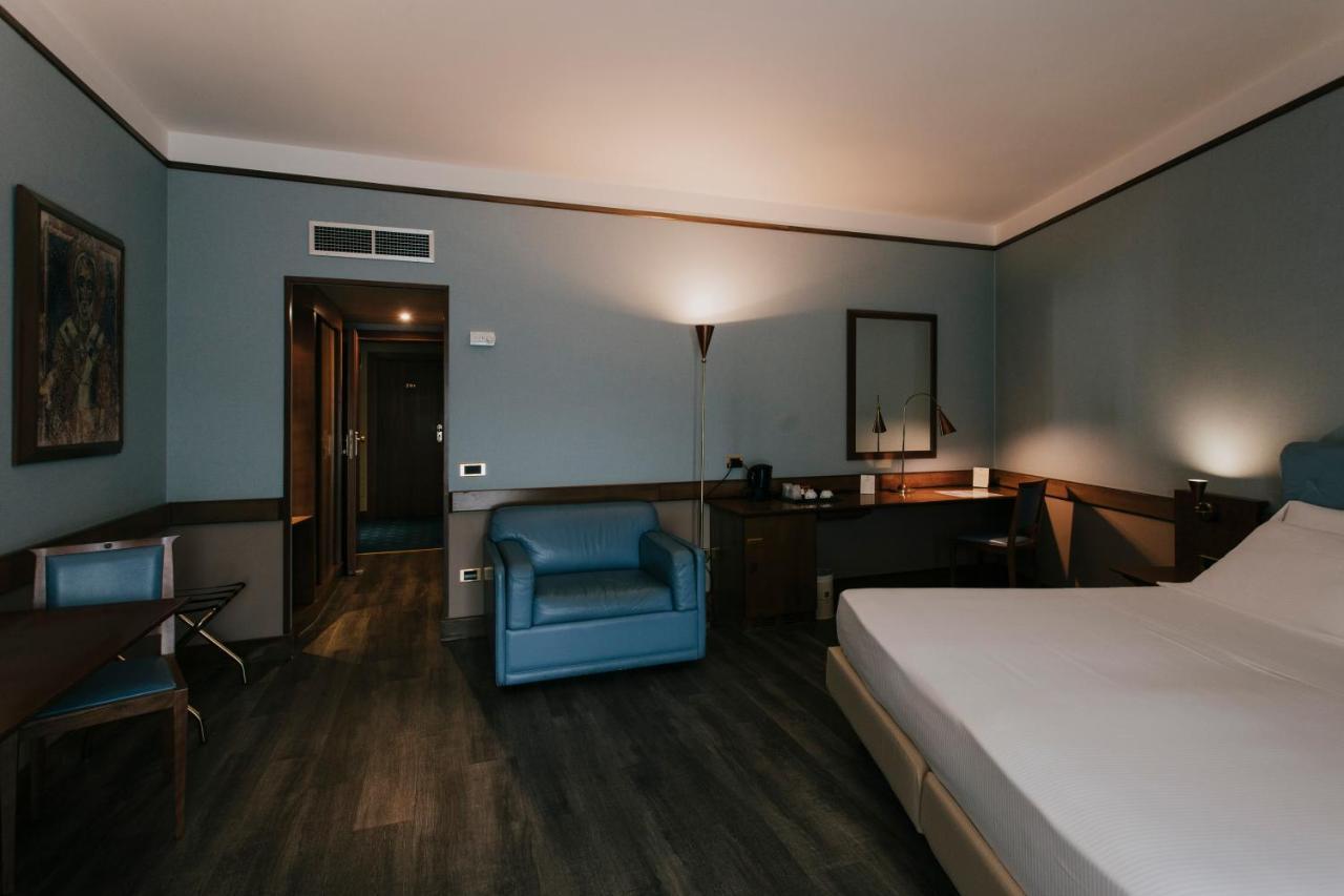 Triple Room,1022275237:JPEG